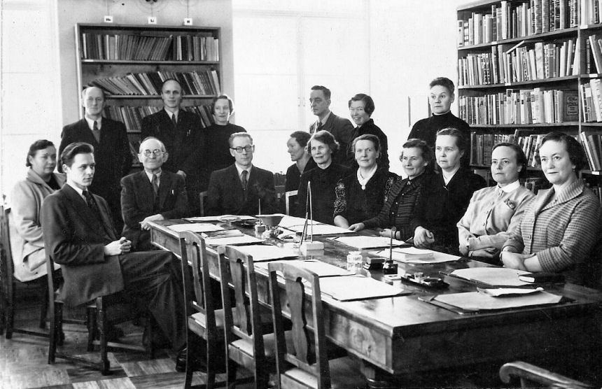 Järvenpään Yhteiskoulun opettajat 1953 keväällä